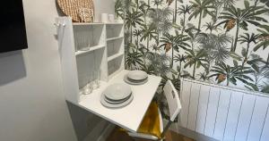 Market Haven Studios, Multiple Units Available Perfect for Mid Term Stays, Buisness, Leisure, Travelers with Sofa Beds on request