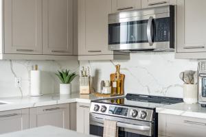 Coral Reef Casa and Mistico Beach Club plus Boat Shuttle