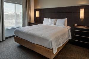 Studio, 1 King, Sofa bed room in Residence Inn by Marriott Tulsa Midtown