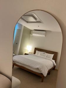 Sweet Home in Hongdae 1 minute away