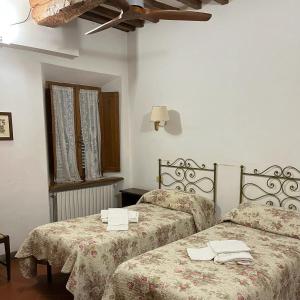 Twin Room with Bathroom room in Locanda Il Pino