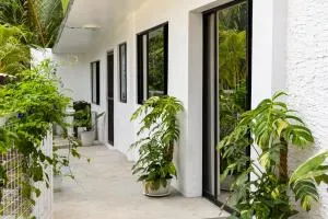 2 BR Home With Spacious Kitchen Near the Beach - Roxas