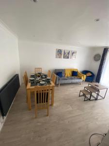Large 3BR Home in Harlow, Essex