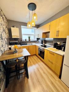 Best Deal Comfy Central & Chic 1 bed apartment in Plymouth