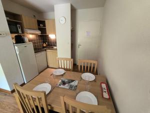 Appartements Les Jardins de Ramel -appart.T2 : photos des chambres