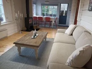 Cabin in close proximity to Hökensås - 穆尔舍