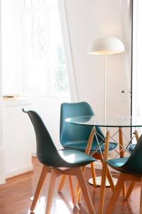 Lisbon beautiful small penthouse with air conditioner!