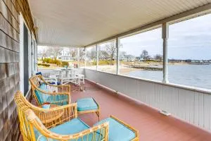 Dreamy Waterfront Westbrook Home on Private Beach - Clinton