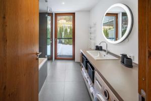 Modern garden apartment with sauna near ski lift