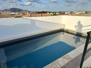 Atico duplex con piscina privada, solárium y barbacoa