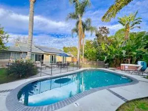 Rainforest Villa 4 Bedroom PoolSpa Walk2Disneyland - Neff