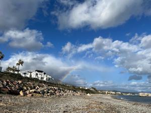 Premium Luxury-Casares Del Mar-Seaside Apartment