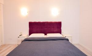 Christmas Decorated Shabbat Apartments