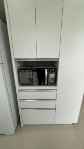 Apartamento novo a 300m da praia!