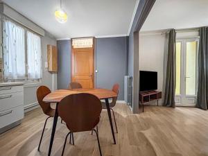 Maisons de vacances Centre ville de Vichy, entree autonome : photos des chambres