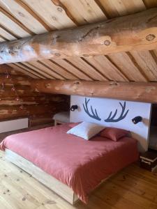 Chalets Magnifique chalet bois pour 16 personnes a 1600m : photos des chambres