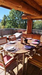 Chalets Magnifique chalet bois pour 16 personnes a 1600m : photos des chambres