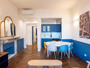 Four Seasons Luxury Apartment 300 mt from Duomo