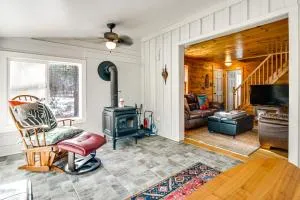 Family-Friendly Center Ossipee Cabin with Fire Pit! - Tamworth