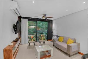 Luxury 2BR condo in Nautilus, Místico