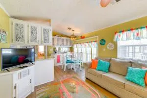 Sarasota Home with Full Resort Amenity Access! - The Meadows