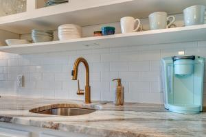 Inns of Seacrest 104