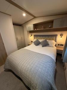 Luxury Seaside Caravan