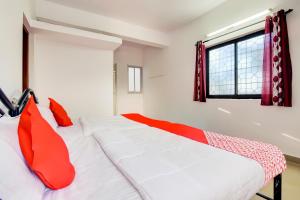 Hotel O Omkar Guest House Near Immaculate Conception Church