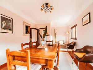 Oliveiras House By Gt House