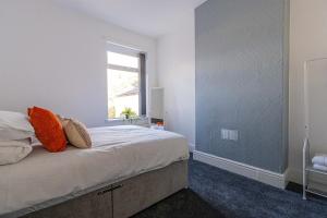 The Luxury Home Free Parking 10 Min Walk to Cardiff Town