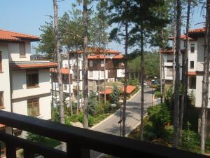 Трёхкомнатные потрясающие люксовые апартаменты с двумя спальнями в лучшем отеле Болгарии Санта Марина у моря