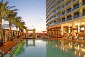 Stunning Beachfront 3-Bedroom Corner Residence