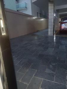 Pé na areia, frente mar, wi-fi e garagem coberta no Caiçara - PG