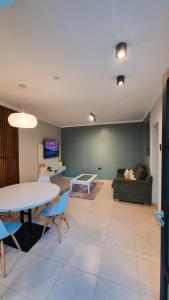 Cómodo departamento con jardín sobre Avenida Libertador