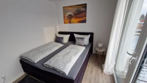 Modern Living Apartment with Sunset Terrace - Lift - Smart TV - XXL Terrasse