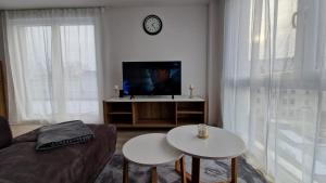 Modern Living Apartment with Sunset Terrace - Lift - Smart TV - XXL Terrasse