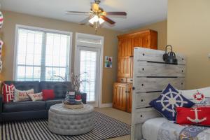 Seas the Day - Spacious Beach Condo