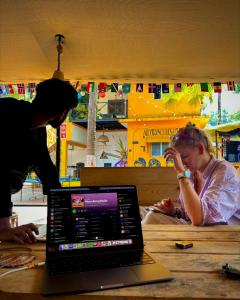Mandala House - Party hostel