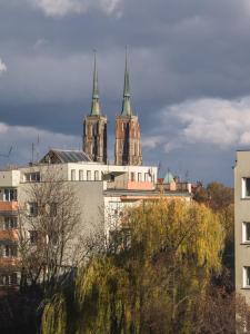 Orange and Towers Apartment