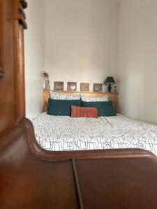 B&B / Chambres d'hotes La Maison de Laulie : Chambre Double avec Salle de Bains Privative