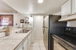 Walk to Angel Fire Resort Condo with Furnished Deck