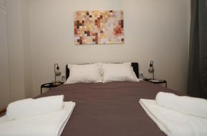 Neos Kosmos Studio For 2 by MPS