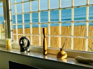 Romantic 2 Bedroom with Private Direct Beach Access La Marsa