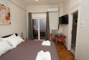 Neos Kosmos Studio For 2 by MPS