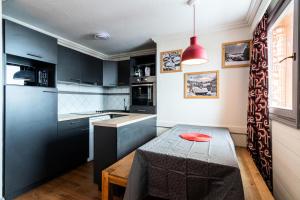 Chalet Chamois - 4 Pièces pour 6 Personnes MAE-6361