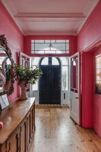 Beautiful Beachfront Townhouse