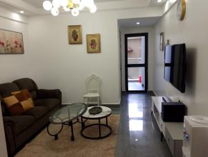 Winchester gardens riverside drive