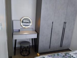 Winchester gardens riverside drive