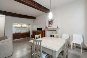 Loggia Apartment - Brescia City Center - by Host4U