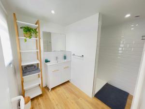 Maisons de vacances Triplex a Plailly Parc Asterix CDG Villepinte : photos des chambres